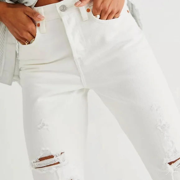 Levi's Wedgie Straight Leg Jeans Distress White - Picture 6 of 7
